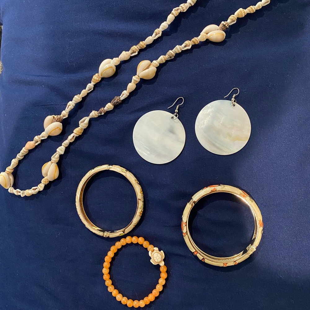 Hawaiian Bangles, Necklaces and Earrings